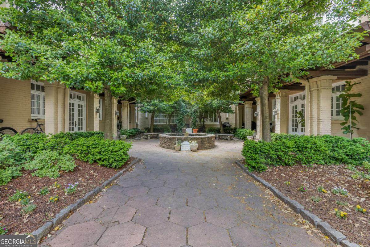 754 Juniper Street - Photo 1