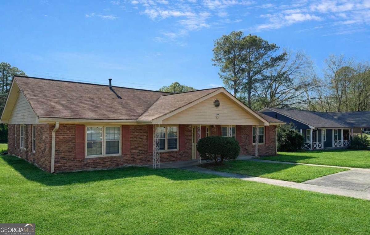 846 Wilson Circle - Photo 1