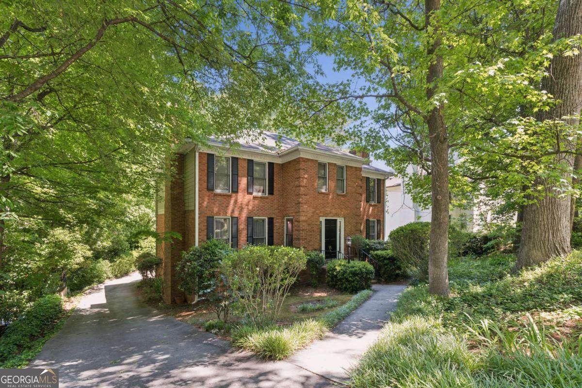 795 Parkwood Road - Photo 1