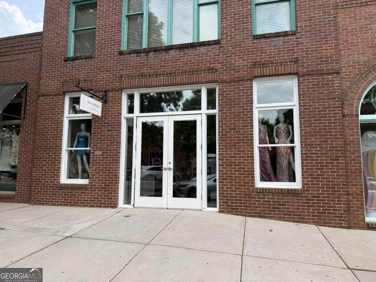 1431 Capital Avenue - Photo 1