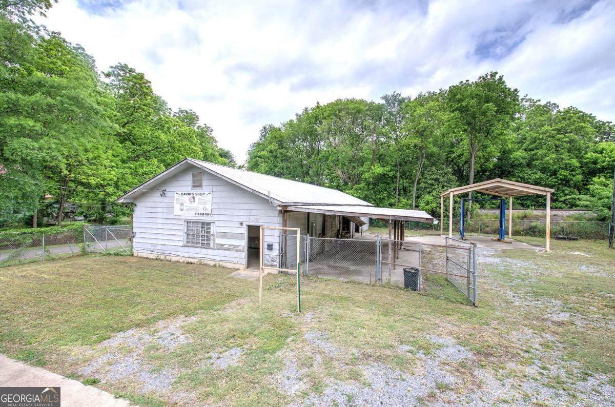 313 Gibson Street - Photo 1