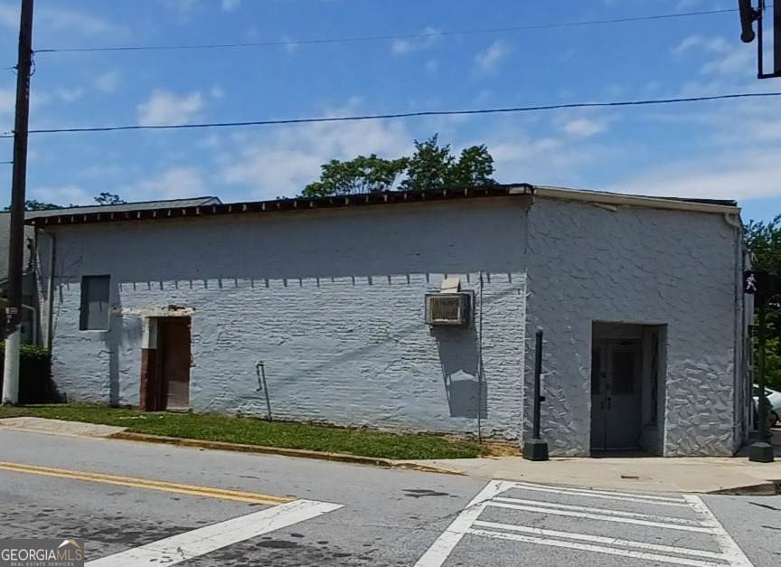 698 Butler Parkway - Photo 1