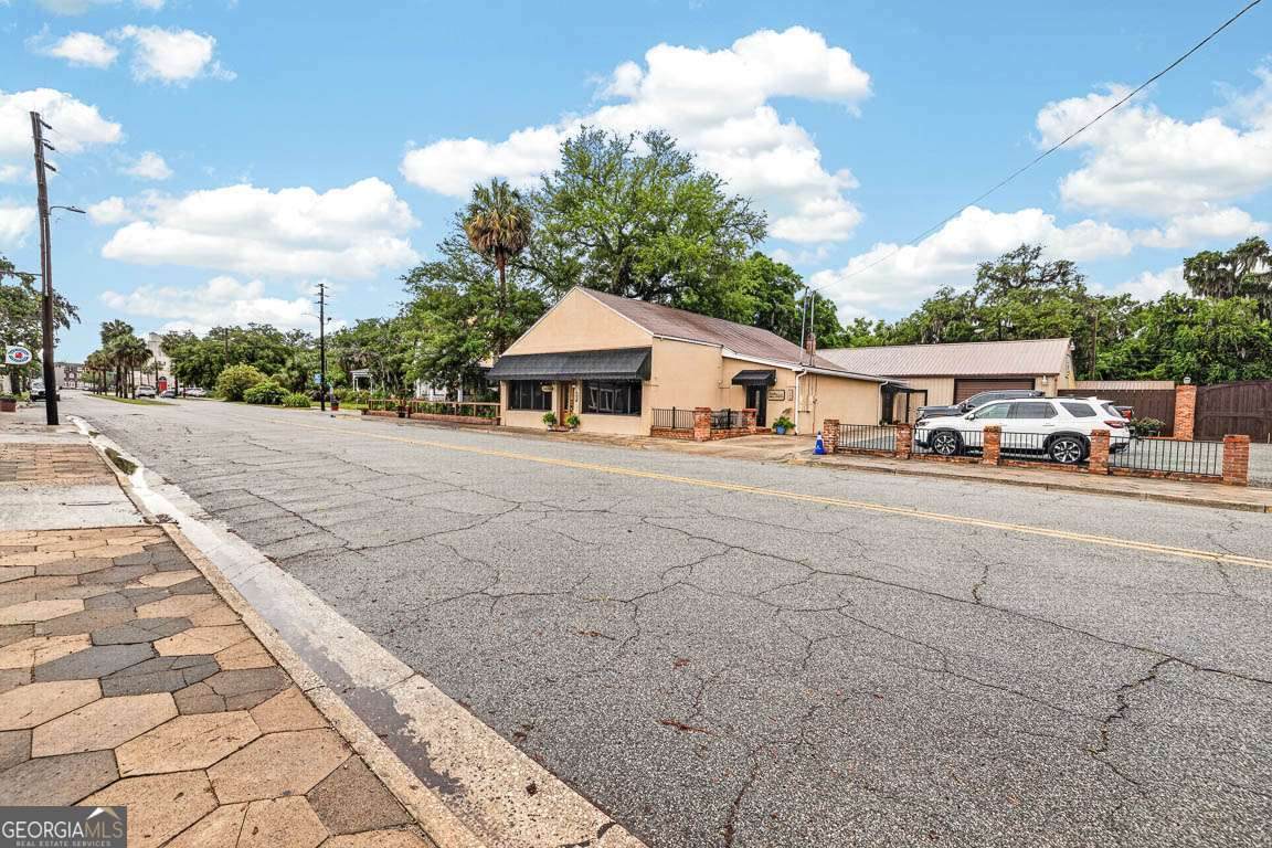 1607 Norwich Street - Photo 1