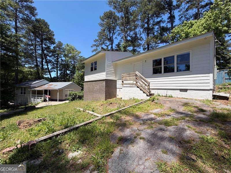 2027 Kenwood Road - Photo 1