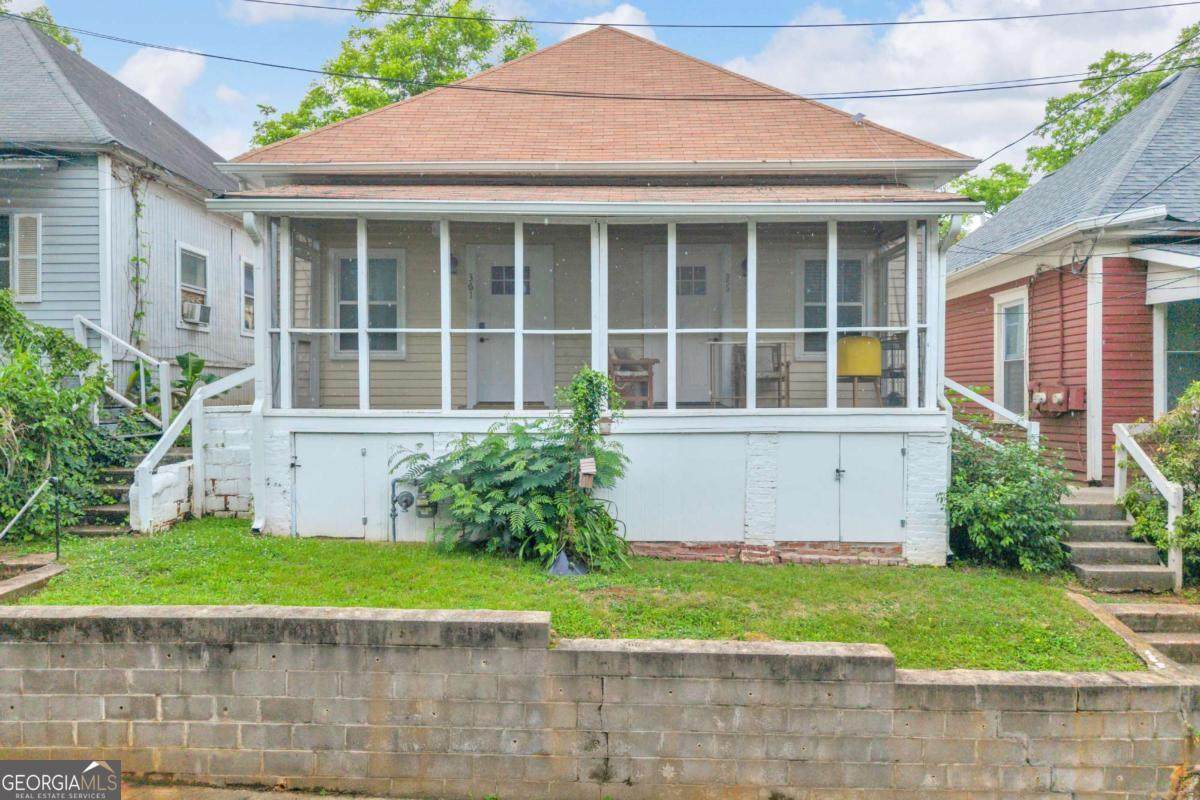 361 Cameron Street - Photo 1