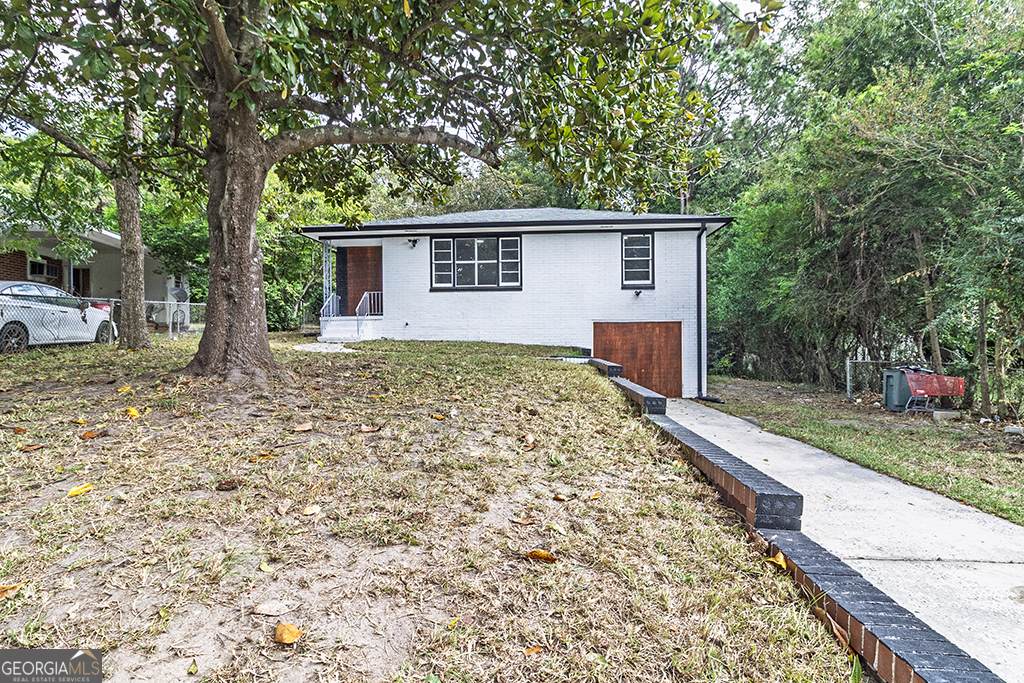 1124 Beddingfield Drive - Photo 1