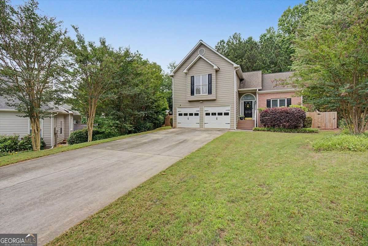 4057 Glenlake Trace - Photo 1