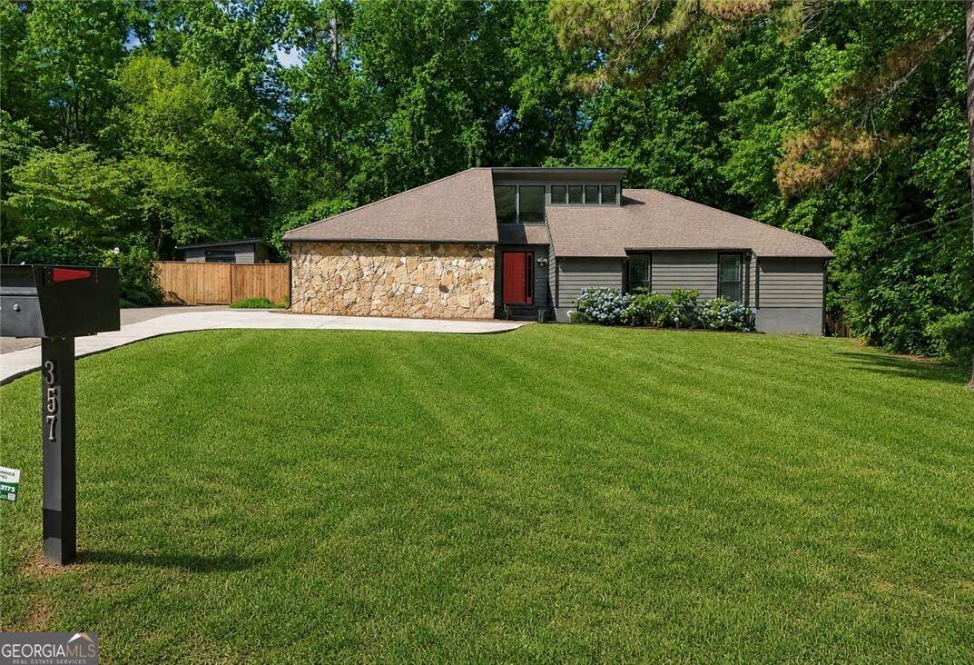 357 Shire Way - Photo 1