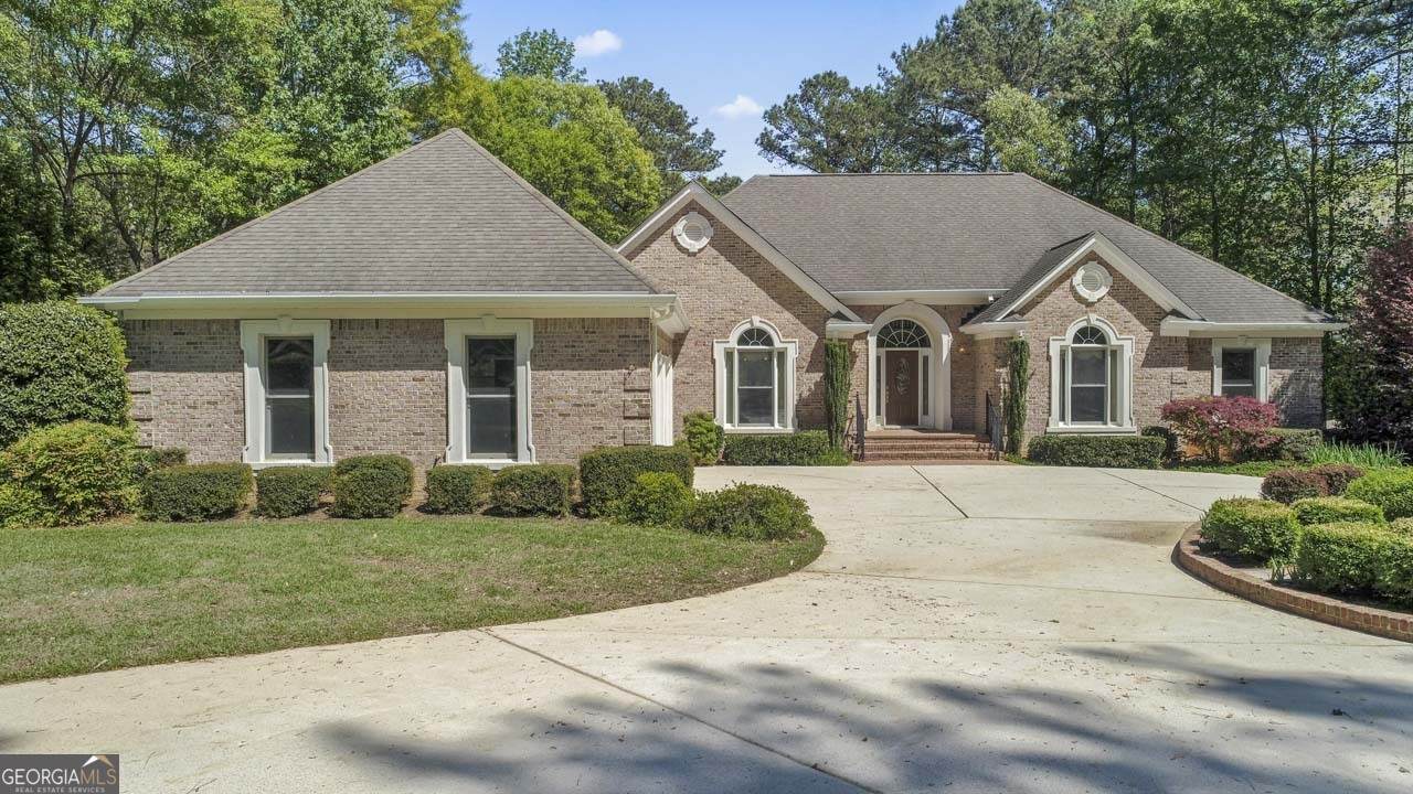 220 Allie Drive - Photo 1