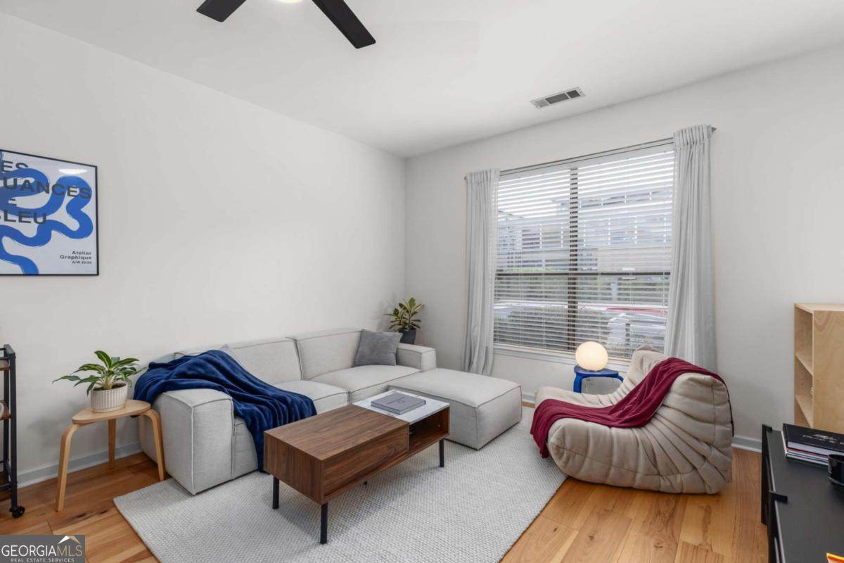 821 Ralph Mcgill Boulevard - Photo 1