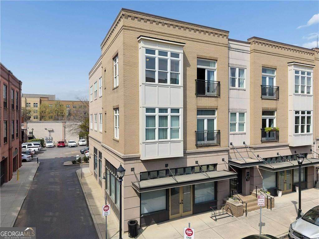933 Garrett Street - Photo 1