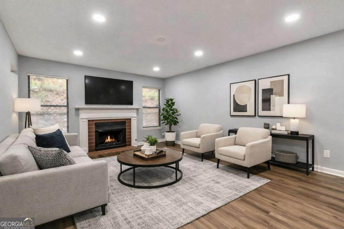 1502 Huntingdon Chase - Photo 1
