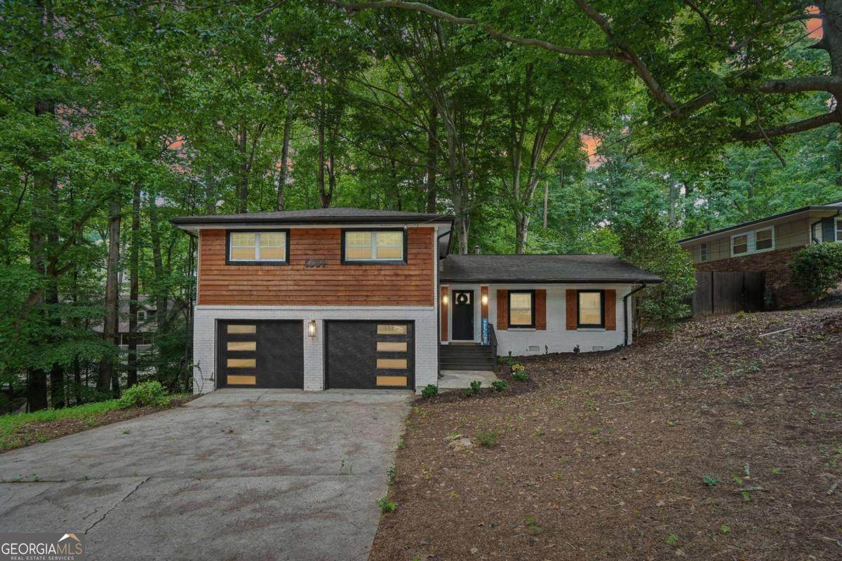 1564 Bubbling Creek Road - Photo 1