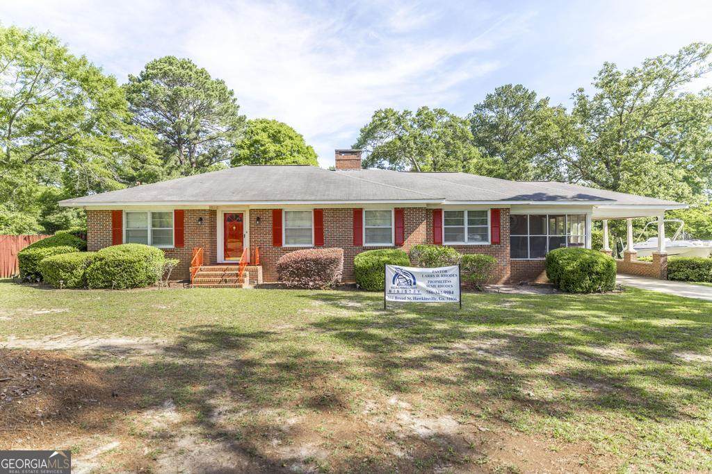 304 Broad Street - Photo 1