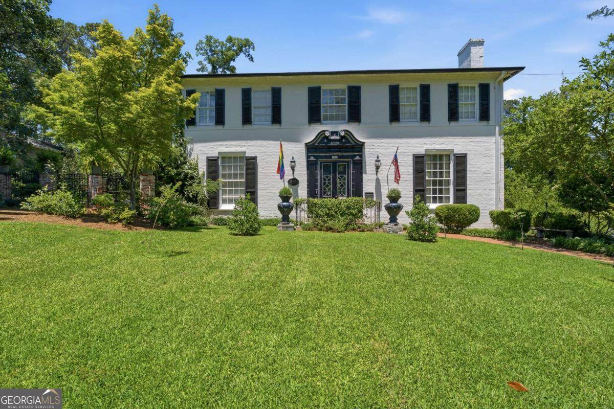 3155 Ingleside Drive - Photo 1