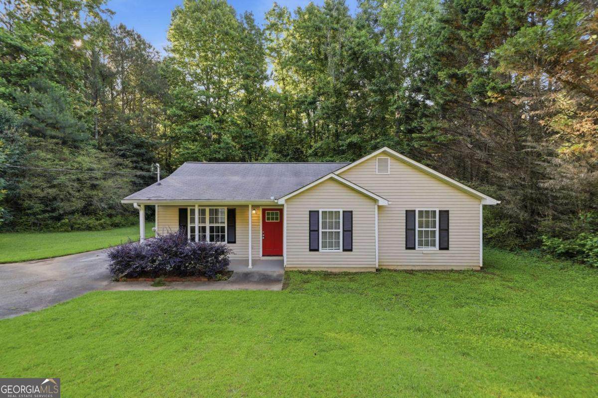 572 Southern Trace Drive - Photo 1
