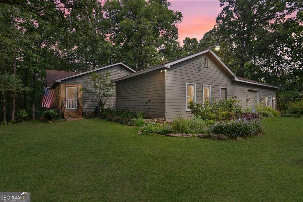 585 Lee Drive - Photo 1