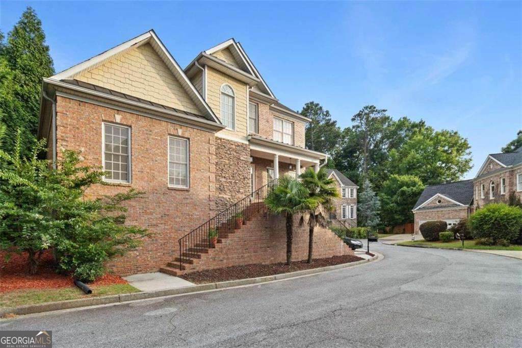1711 Summit Glen Lane - Photo 1