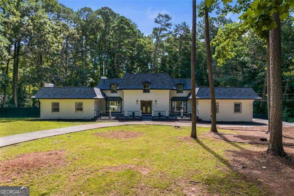 2023 Stoneleigh Drive - Photo 1