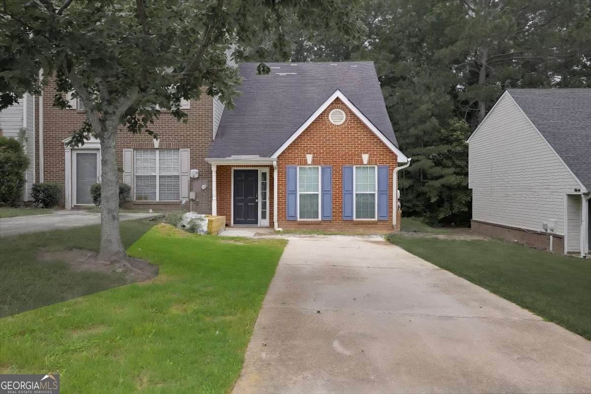 1324 Hollenbeck Lane - Photo 1