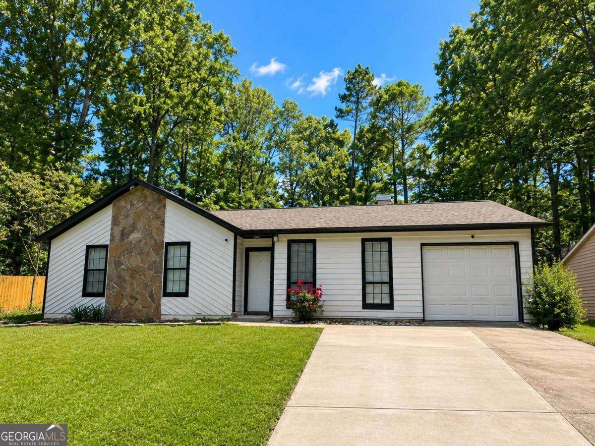 824 Greenhedge Drive - Photo 1
