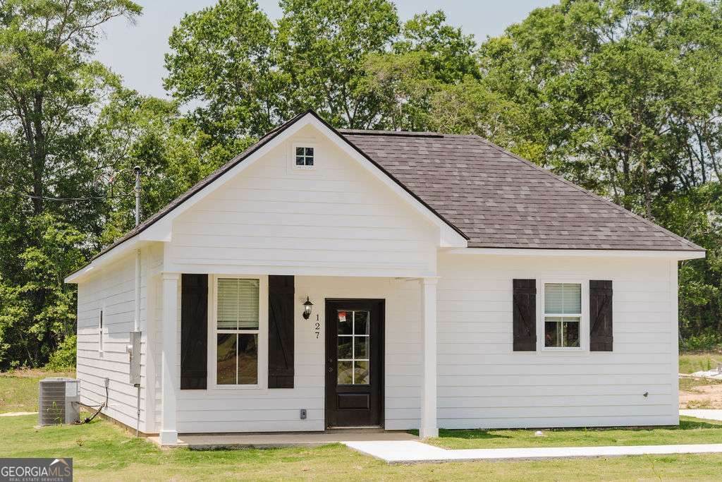110 Pine Point Circle - Photo 1