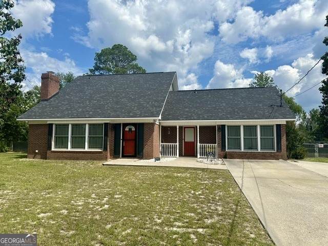 1332 Woodlawn Circle - Photo 1