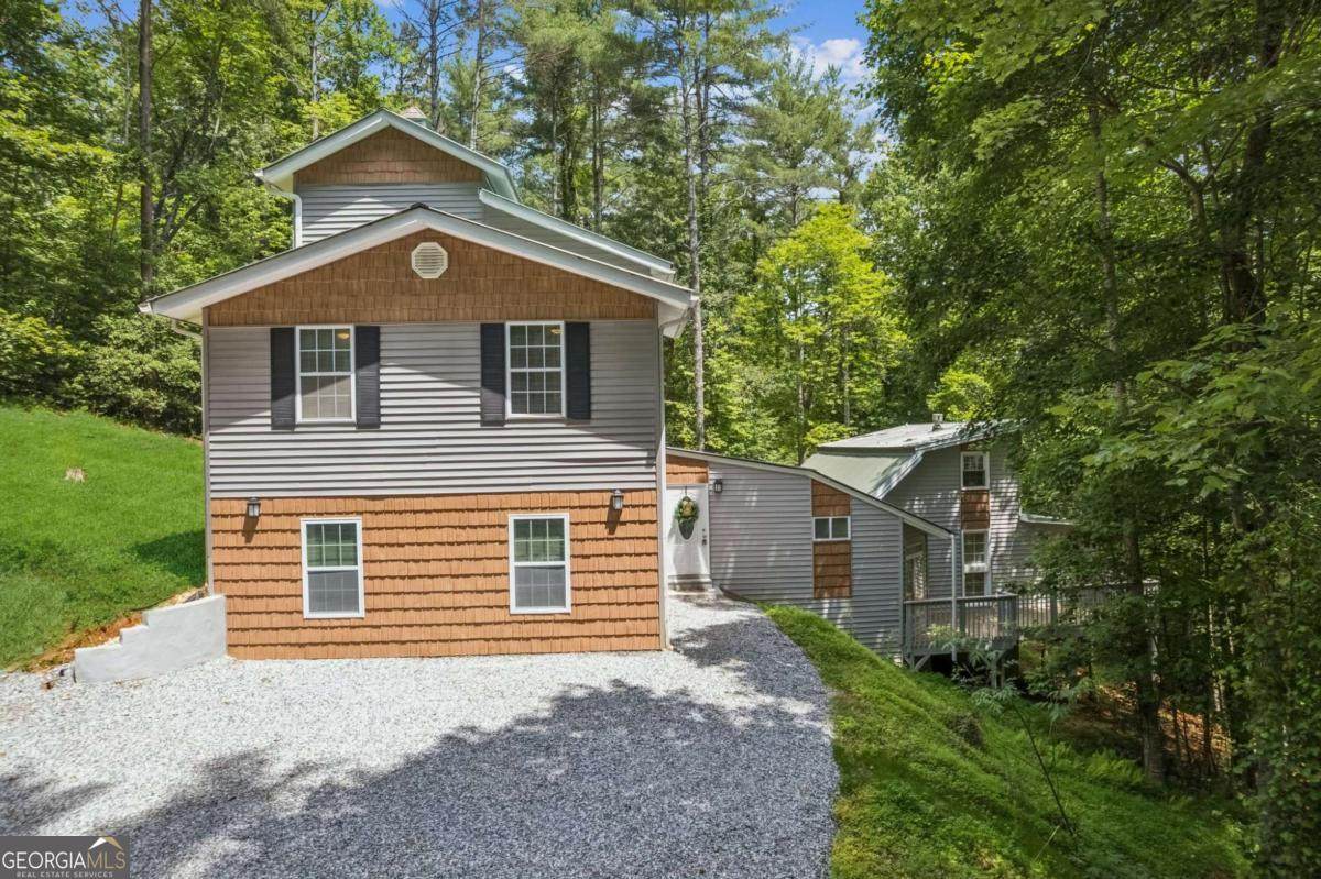 375 Deerfield Drive - Photo 1