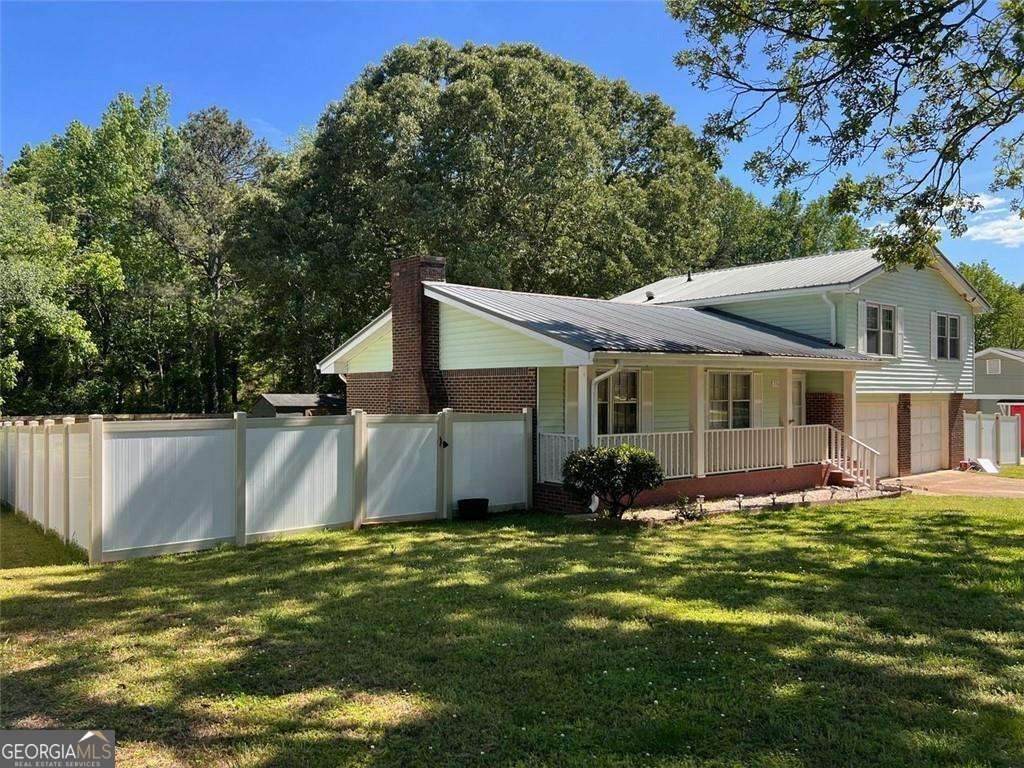 2768 Majestic Circle - Photo 1
