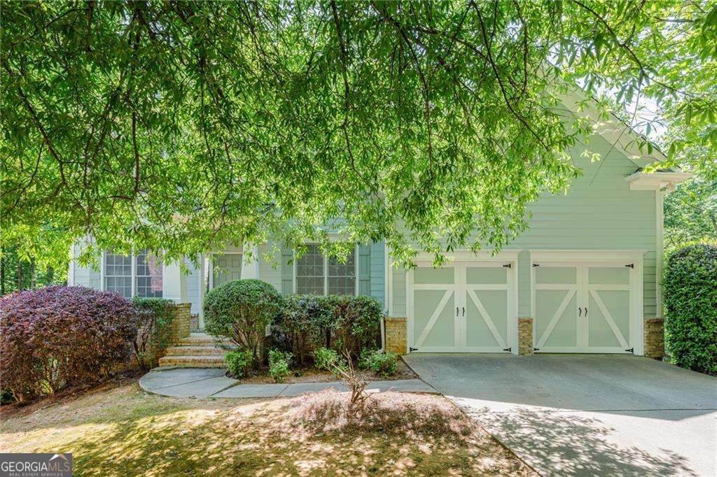 5678 Coopers Glen Court - Photo 1