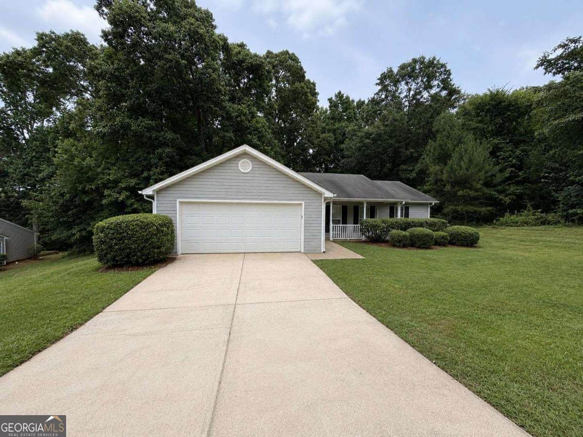 211 Ravenwood Court - Photo 1