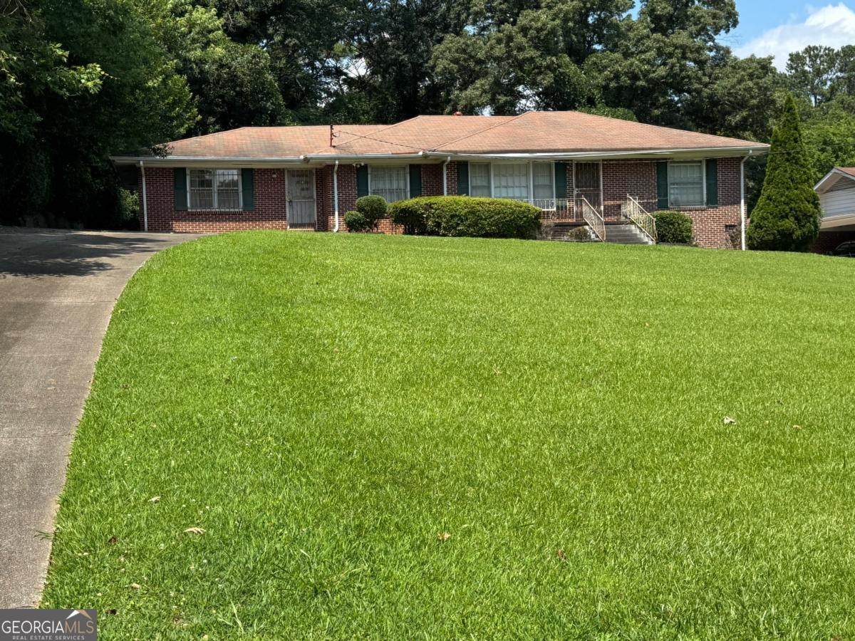 1015 Lynhurst Drive - Photo 1