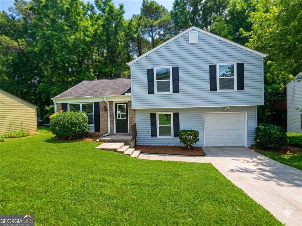 880 Highland Terrace - Photo 1
