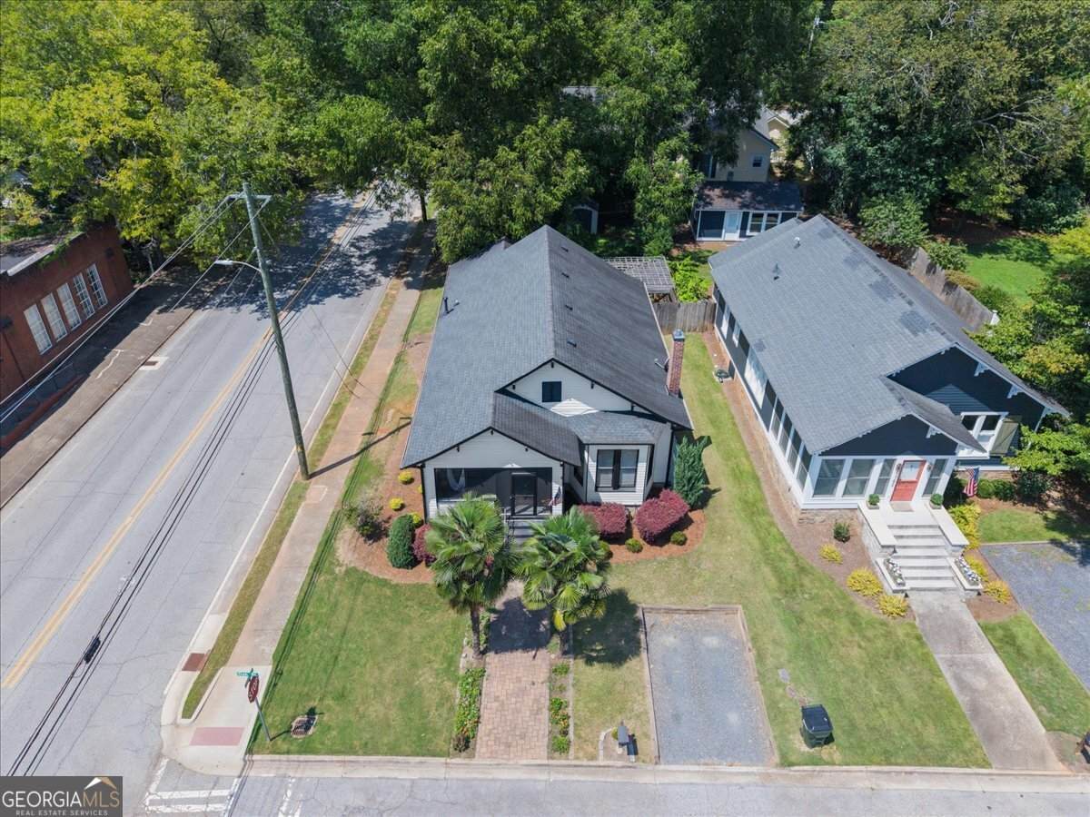 1146 Oak Street - Photo 1