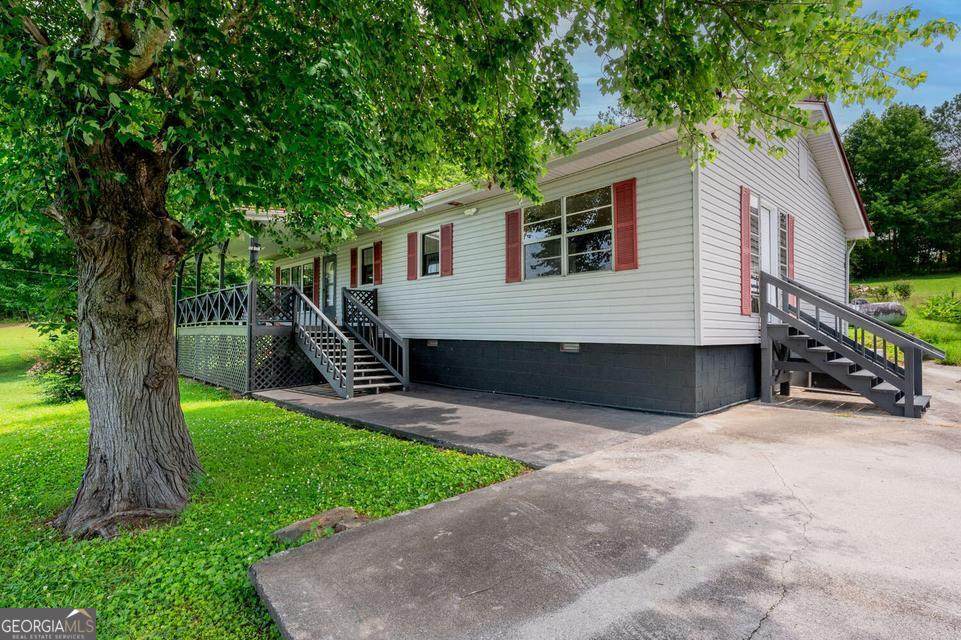 1041 Round Pond Road - Photo 1