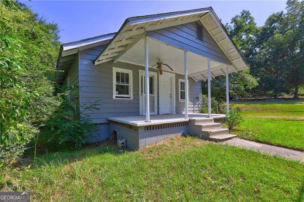 120 Caraker Avenue - Photo 1