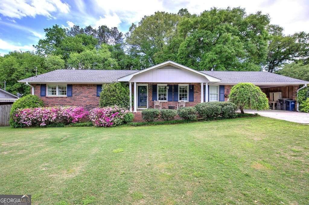 27 Oakdale Drive - Photo 1