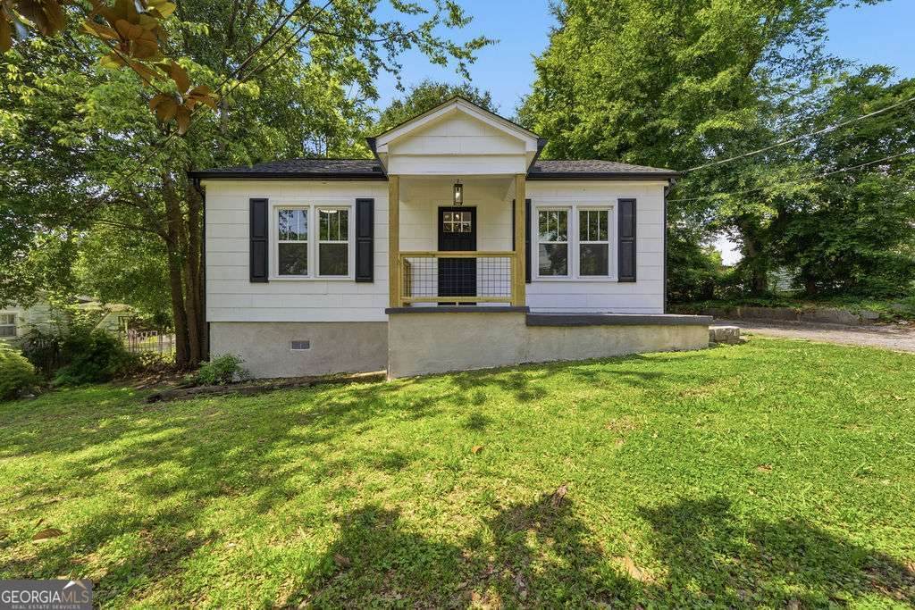 11 Circle Drive - Photo 1