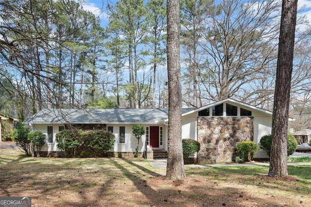 14 Westwood Circle - Photo 1