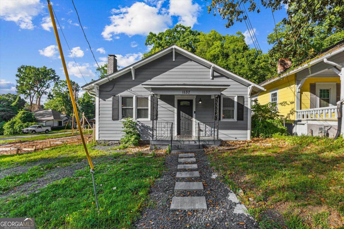 1137 Arlington Avenue - Photo 1