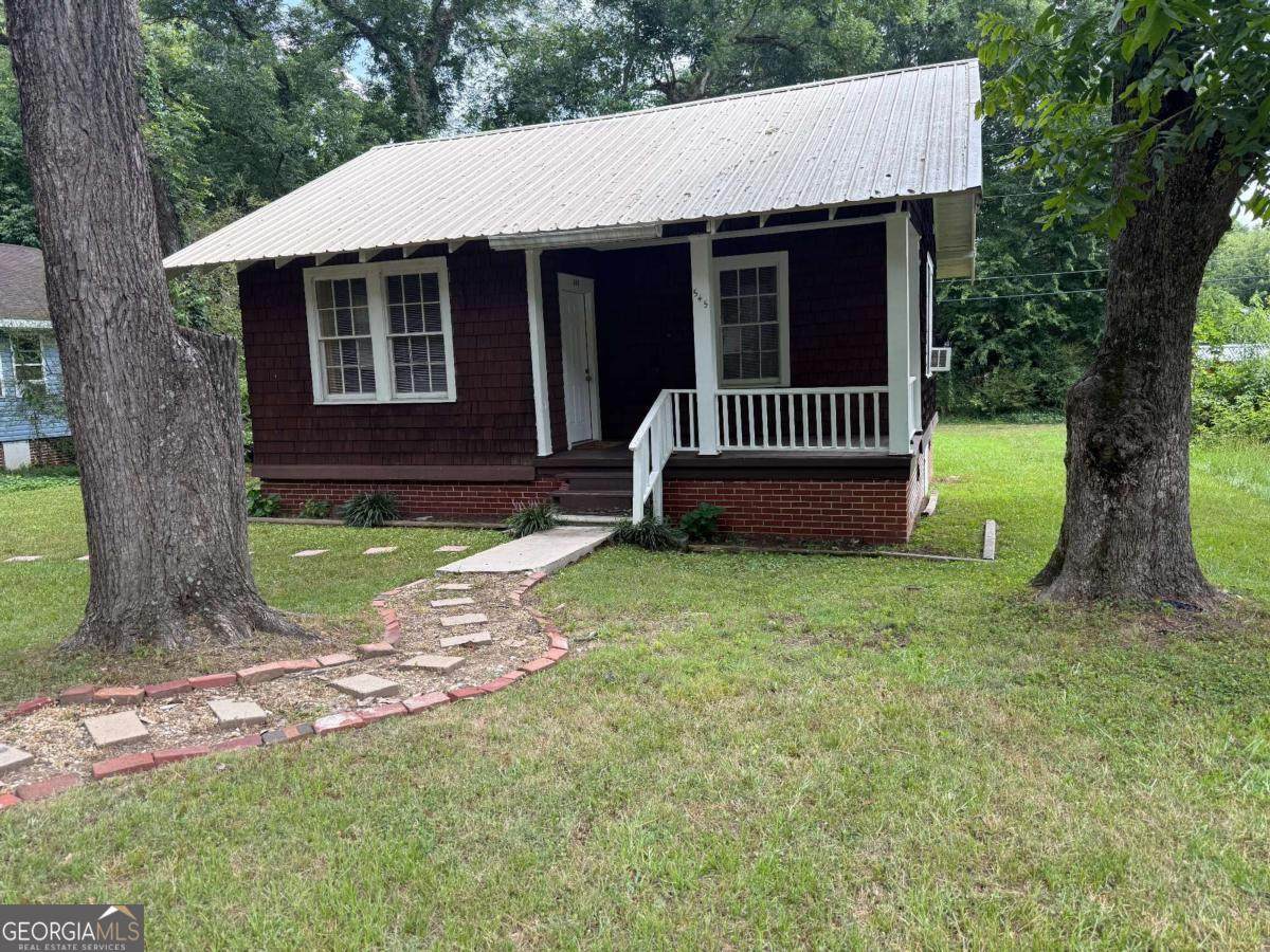 545 3rd Shannon Street - Photo 1