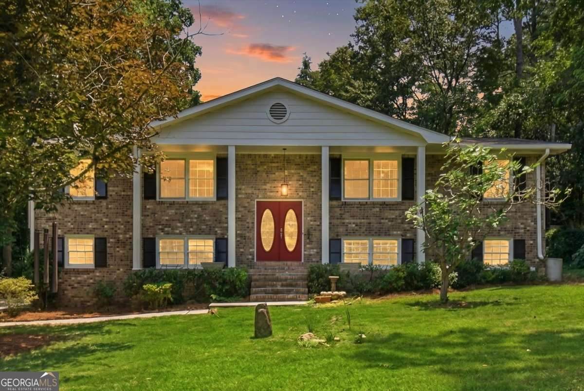 112 Cross Gate Drive - Photo 1