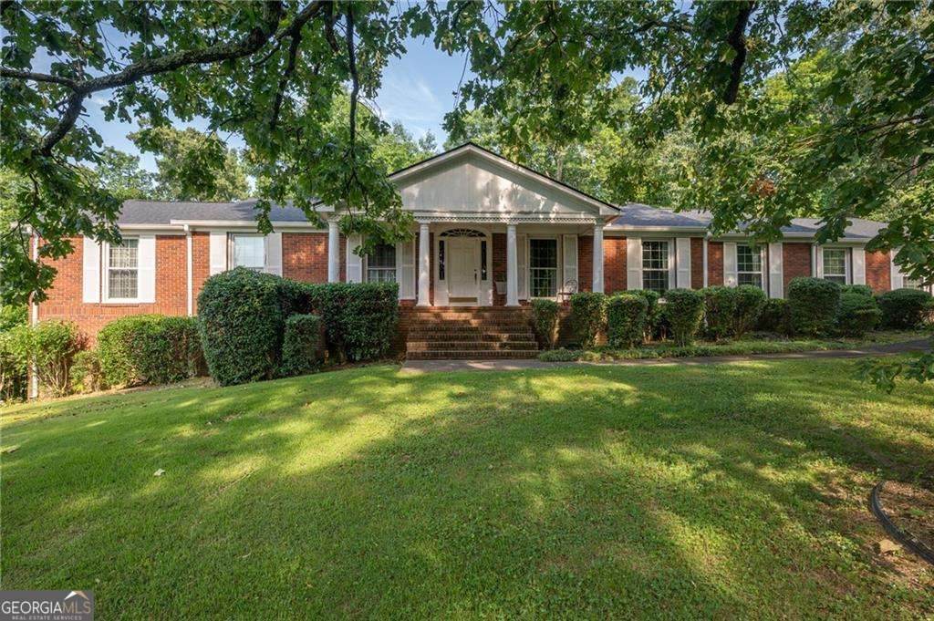 206 Sherwood Drive - Photo 1