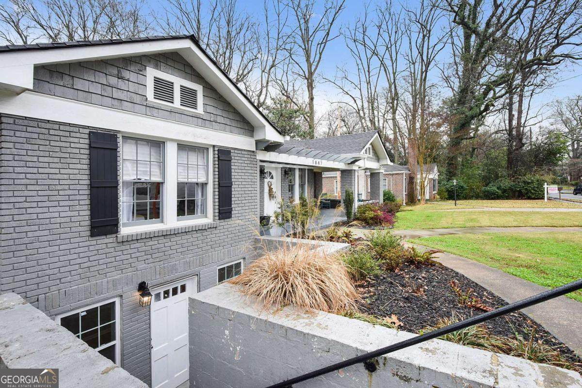 1847 Walker Avenue - Photo 1