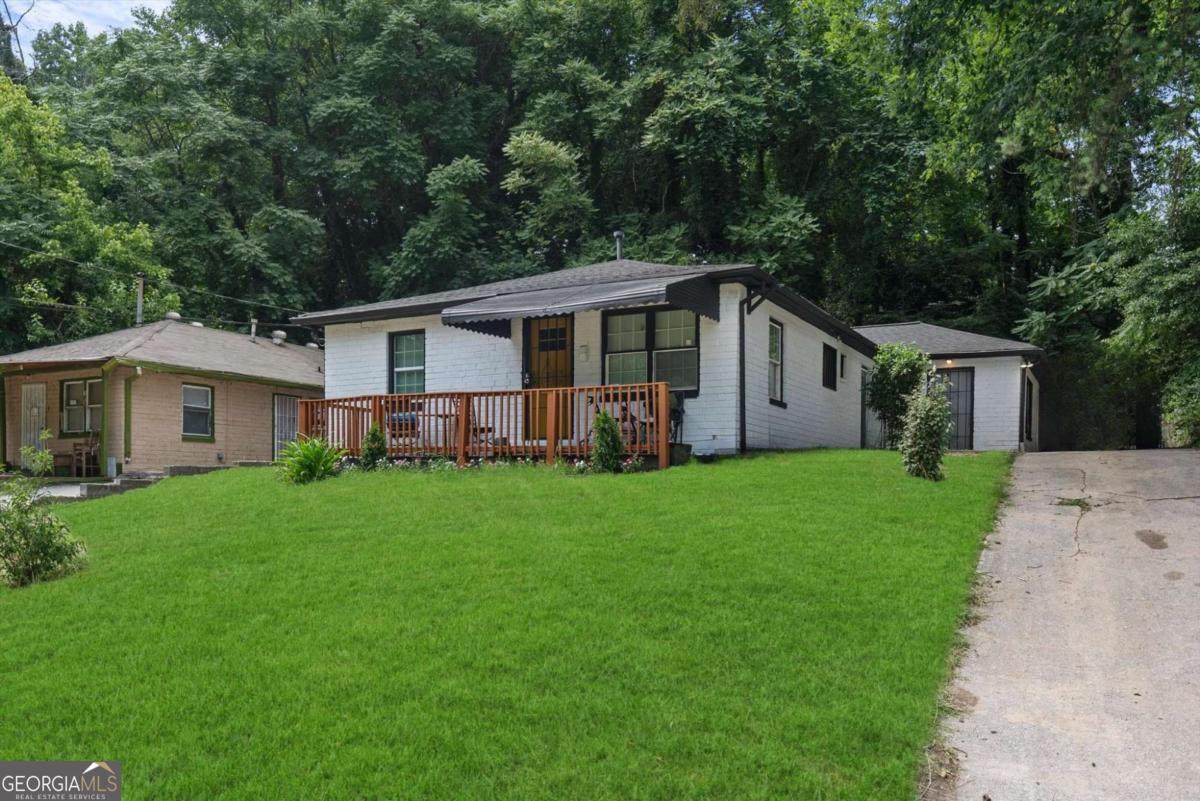 1409 Hawkins Street - Photo 1
