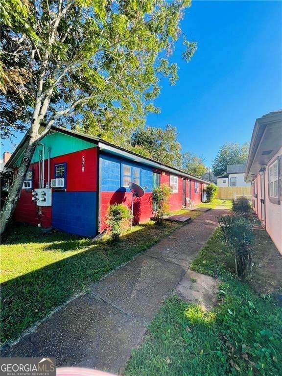 570 Thurmond Street - Photo 1