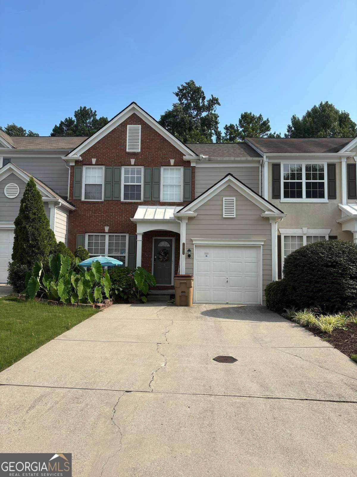 2854 Commonwealth Circle - Photo 1
