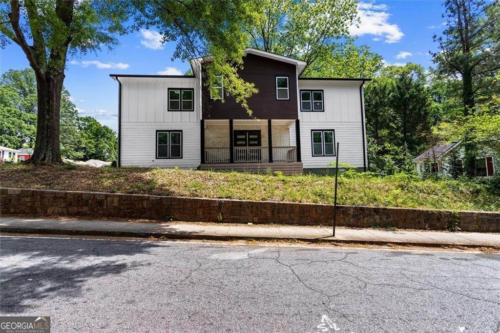 1081 Napier Street - Photo 1