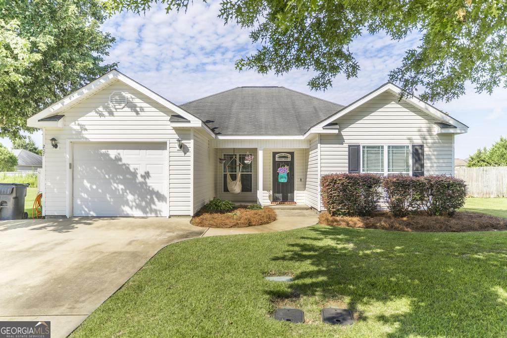 207 Ellington Court - Photo 1