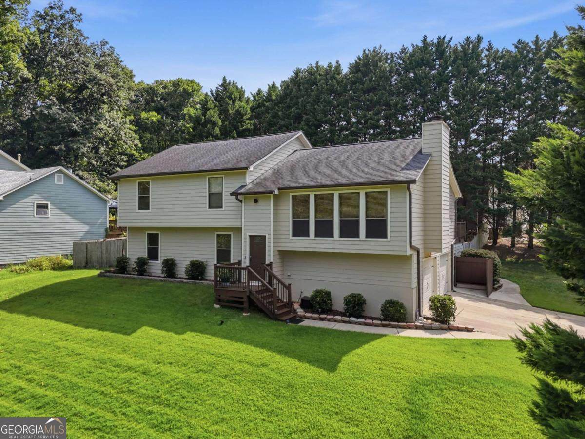 2416 Broward Drive - Photo 1